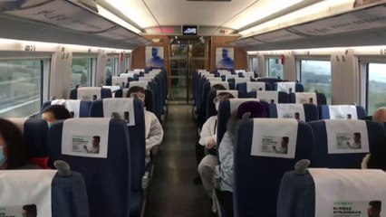Coronavirus : à l'intérieur d'un train pour Wuhan, les images saisissantes (VIDÉO)