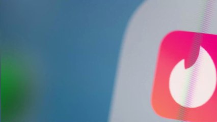 Tinder : un streamer dévoile sa phrase d'accroche inattendue pour aborder ses matchs
