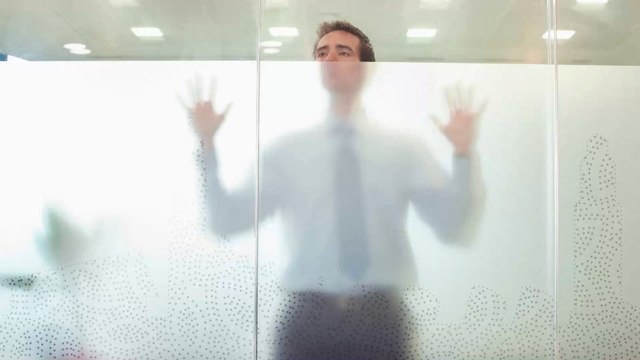 Déconfinement : open-space, port du masque... Ce qui va changer pour vous au bureau au 11 mai