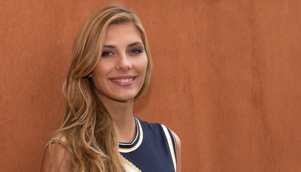 Camille Cerf révèle ses petites manies et balance sur ses collègues de l'émission de TF1, Les Touristes