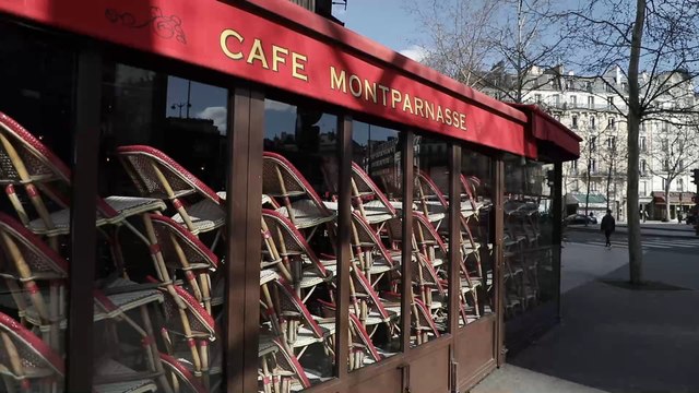 Coronavirus : les bars et restaurants parisiens vont pouvoir étendre leurs terrasses