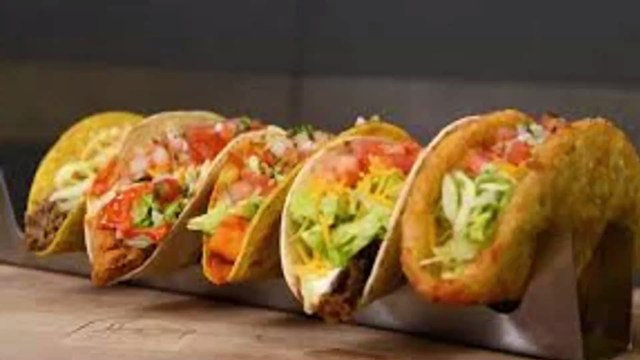 Insolite : Dans un fast-food, un cambrioleur se fait des frites et une sieste avant de dérober son butin (Vidéo)