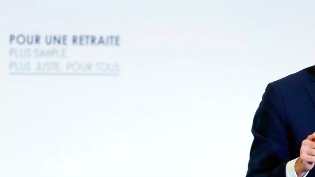 Remaniement : les boutons de manchette d'Édouard Philippe ne sont pas passés inaperçus