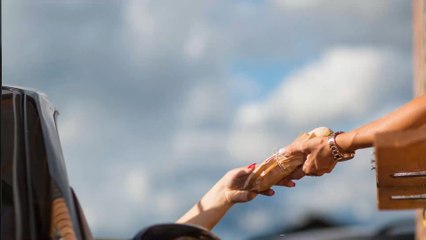 McDonald’s : Une cliente vrille à cause d’une erreur dans sa commande (Vidéo)