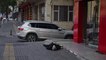 Coronavirus : un Chinois mort et allongé sur le trottoir à Wuhan devient le symbole de l'épidémie