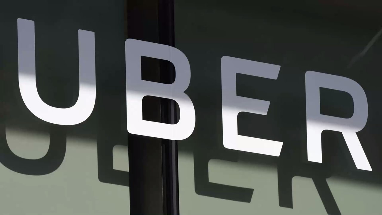 Uber licencie plus de 3000 salariés dans une vi...