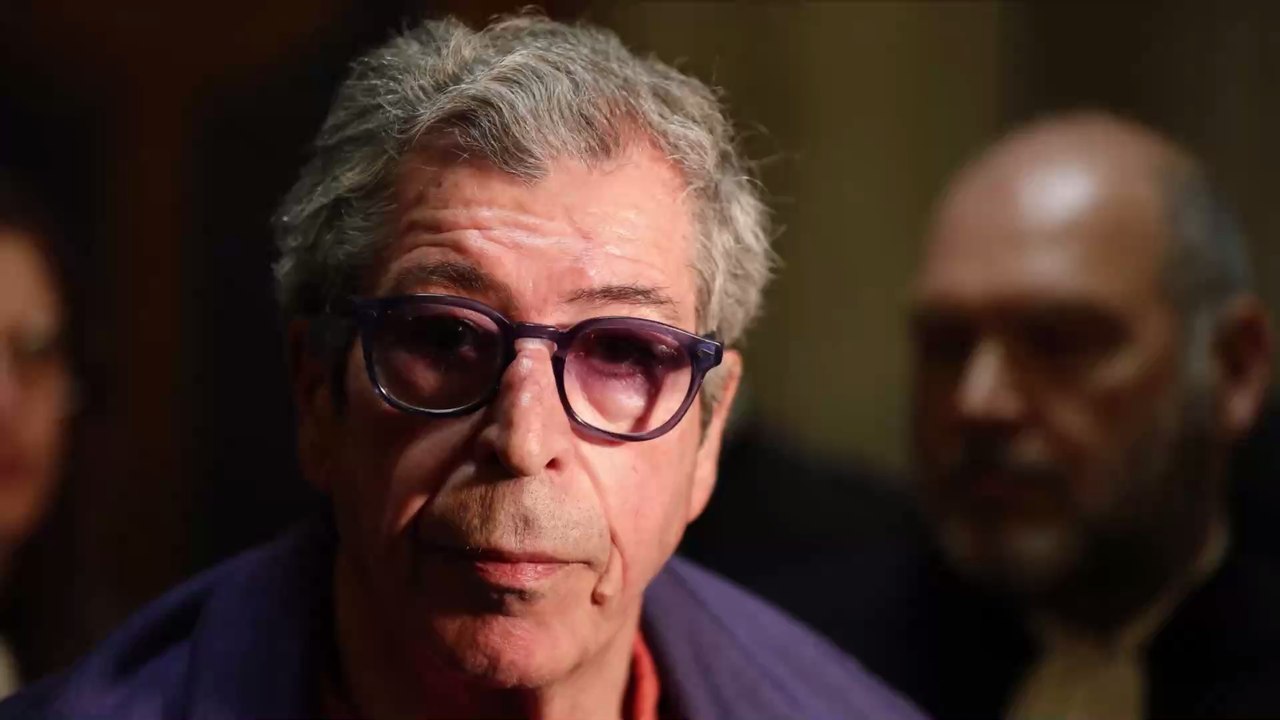 Patrick Balkany danse à la Fête de la musique, quelques mois après sa libération pour raisons de santé