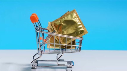 Une mamie achète par erreur des préservatifs à la place du thé en faisant ses courses