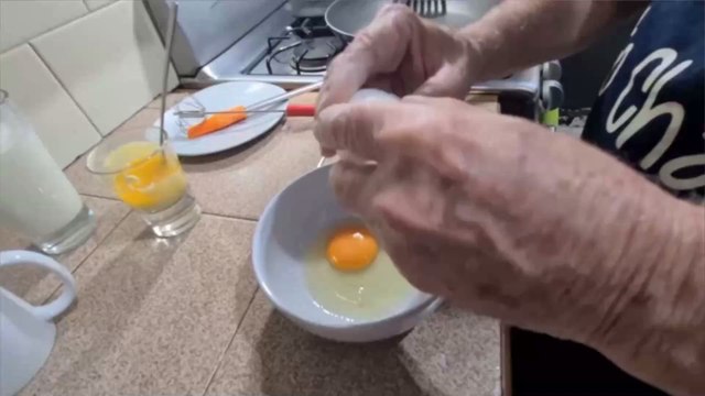 Ce grand-père mexicain ne peut plus travailler à cause du coronavirus, il devient youtuber