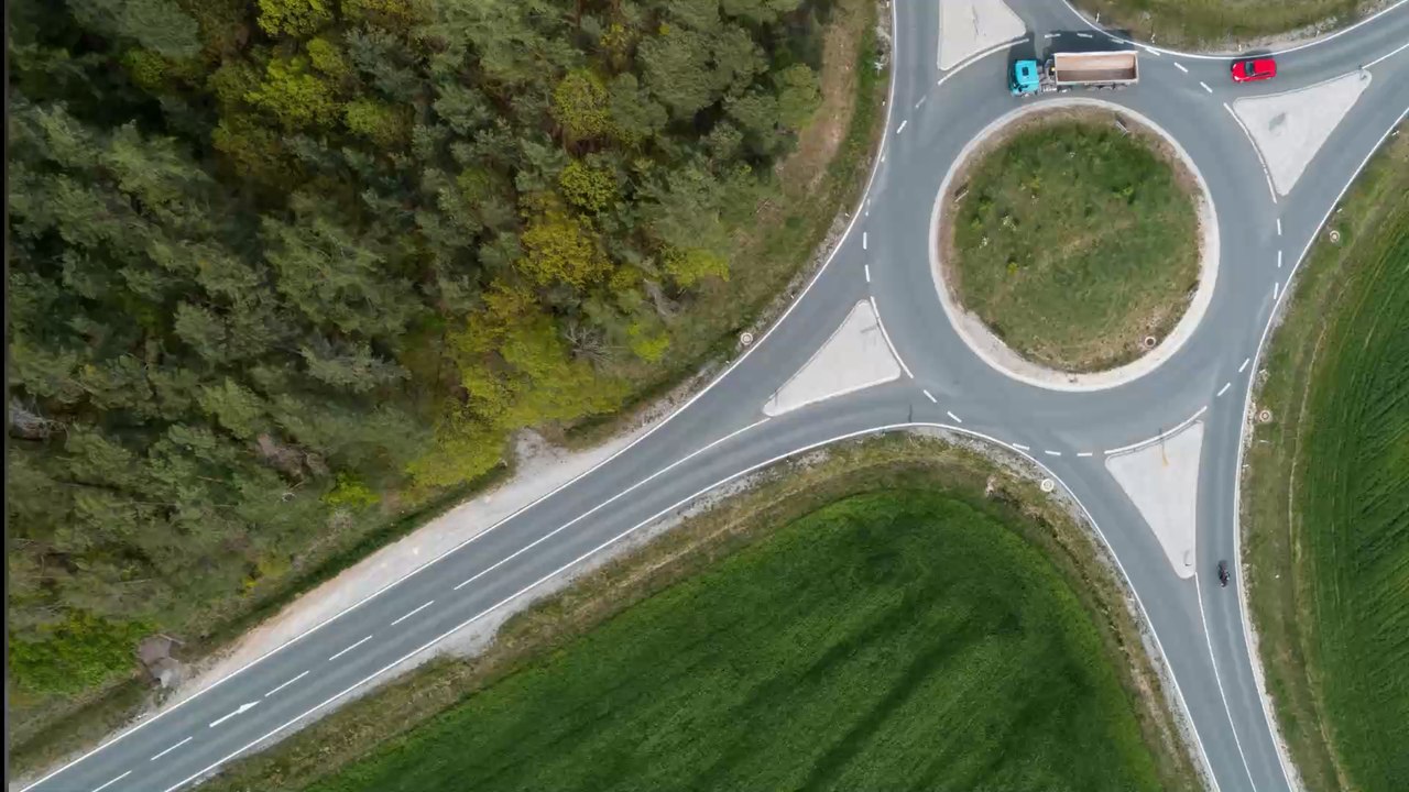 Angleterre : Ce rond-point ne tourne pas rond, saurez-vous dire pourquoi ? (Photo)