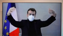Emmanuel Macron positif au Covid : le président remplacé par un sosie ? La théorie du complot qui prend de l'ampleur sur Twitter