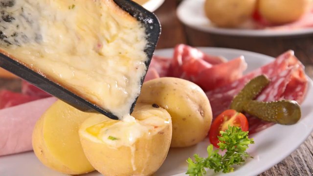 Raclette : Yves Camdeborde vous propose de tester la raclette à l'ananas