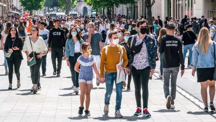 Coronavirus : comment expliquer la deuxième vague et l'explosion du nombre de cas ?