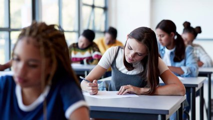 Bac 2021 : quels sont les 2 scénarios envisagés par Jean-Michel Blanquer ?