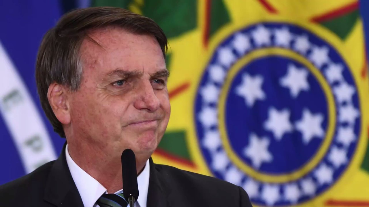 Coronavirus : "Vous allez pleurer jusqu'à quand ?" balance le président brésilien à son peuple