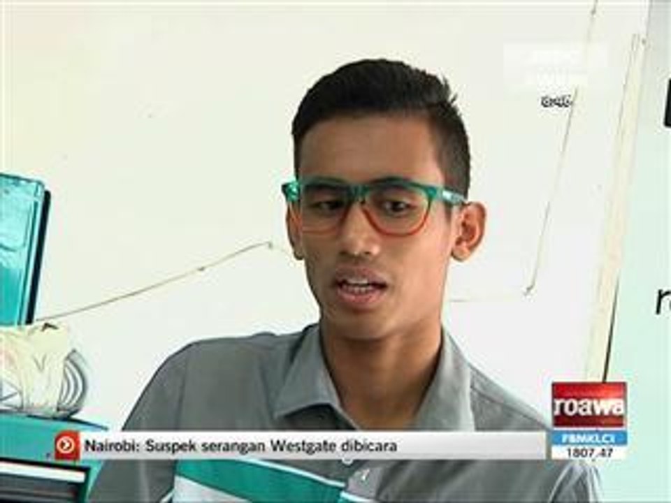 Hafizh Syahrin of Moto2 listens to 'jiwang' music before racing
