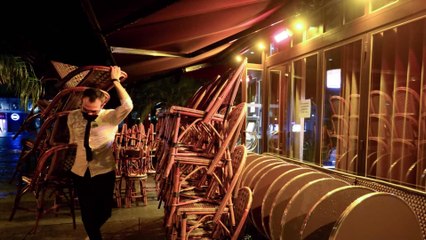 Couvre-feu : les images d'un apéro de rue à Paris suscitent l'indignation des internautes