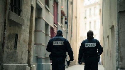 États-Unis : une femme arrêtée après avoir conduit des mois avec deux cadavres dans son coffre