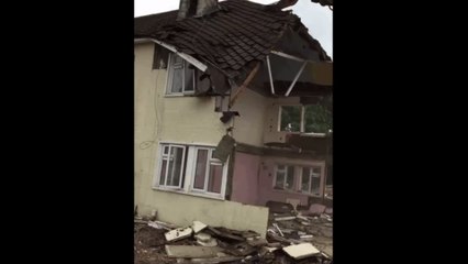 Turquie : privé de salaire, il détruit les camions de son patron avec sa pelleteuse