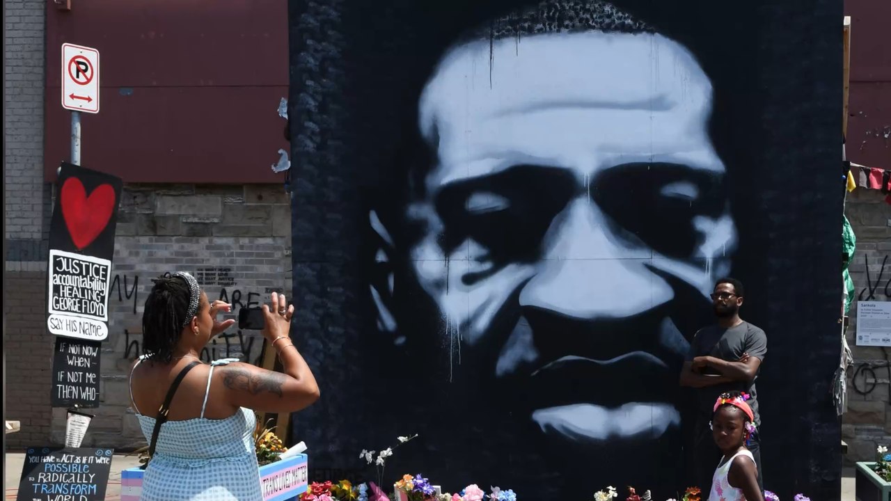 Mort de George Floyd : l'ex-policier Derek Chauvin condamné à 22 ans et demi de prison