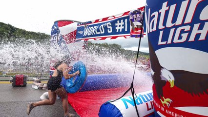 Etats-Unis : ils battent le record de la plus longue glissade aquatique au monde