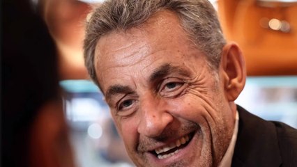 Nicolas Sarkozy : l'ancien président imite François Hollande en conférence