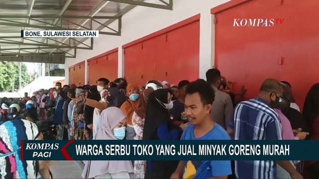 Rela Antre Berjam-jam, Ratusan Warga Serbu Toko yang Jual Minyak Goreng Murah