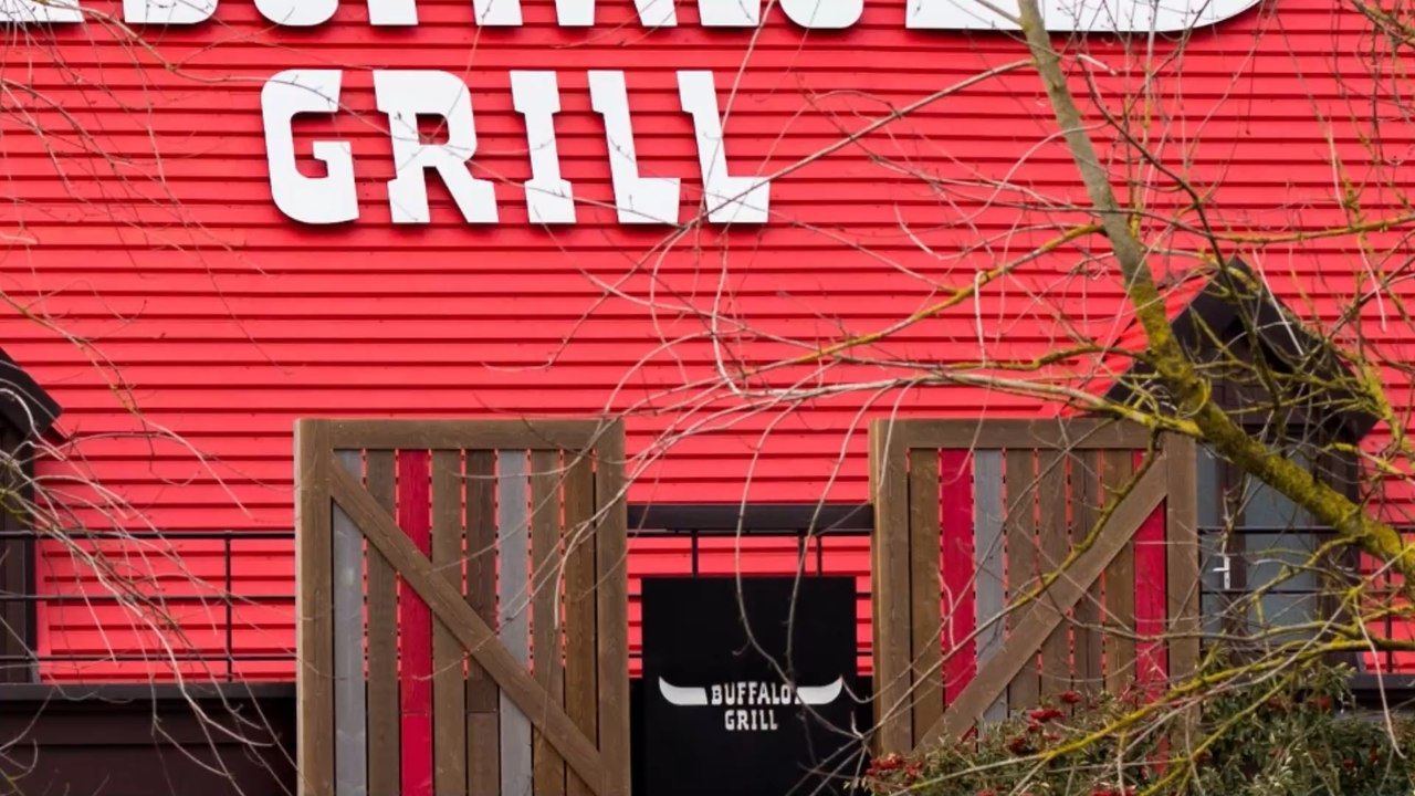 Buffalo Grill : l’enseigne abandonne les cow-boys et les indiens pour changer d’identité