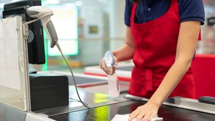 Alsace : une caissière de 59 ans se fait licencier pour une raison clairement abusive