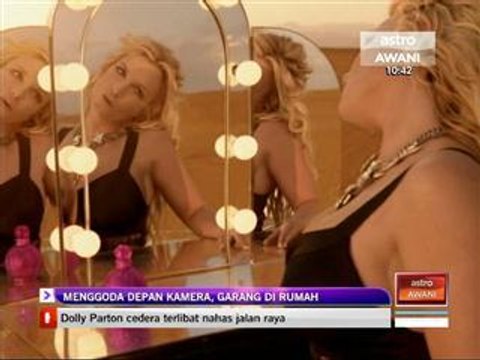 Menggoda depan kamera, garang di rumah