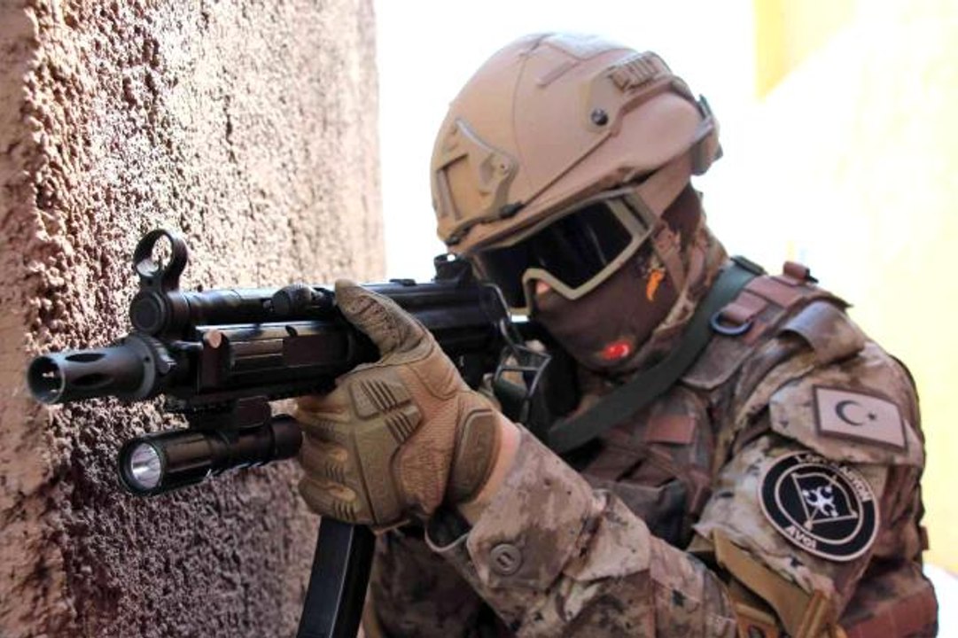 Dünya üzerinde bu eğitim alanından sadece 3 tane var! Polis Özel Harekat burada yetişiyor