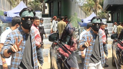 Ranbir Kapoor अंधेरी में हुए स्पॉट, Alia Bhatt से शादी के सवाल पर बचकर भागे, Viral Video | FilmiBeat