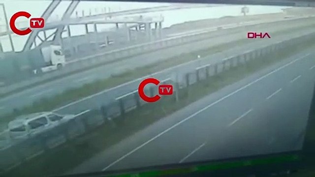 Öğrenci servis kazasında şube müdürü ve şef açığa alındı