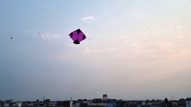 2 tawa kite making and flying in basant festival pakistan 2022