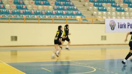 Dezavantajlı mahallenin umudu olan hentbol takımının hikayesi belgesele taşındı