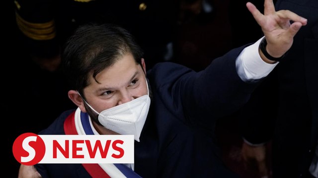 Chile's new leftist president marks political shift