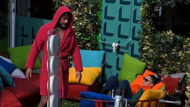 “Non posso vederti così”. GF Vip, colpo di scena Barù gesto a sorpresa per Jessica