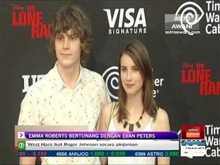 Emma Roberts bertunang dengan Evan Peters