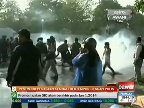 Penunjuk perasaan kembali bertempur dengan polis