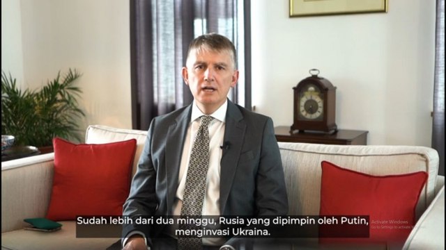 Dubes Inggris Owen Jenski Mengutuk Invasi Rusia ke Ukraina