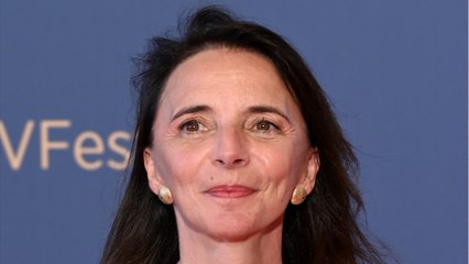 GALA VIDEO - “On parle de risquer sa vie”: la journaliste Maryse Burgot raconte son travail sous les bombes en Ukraine