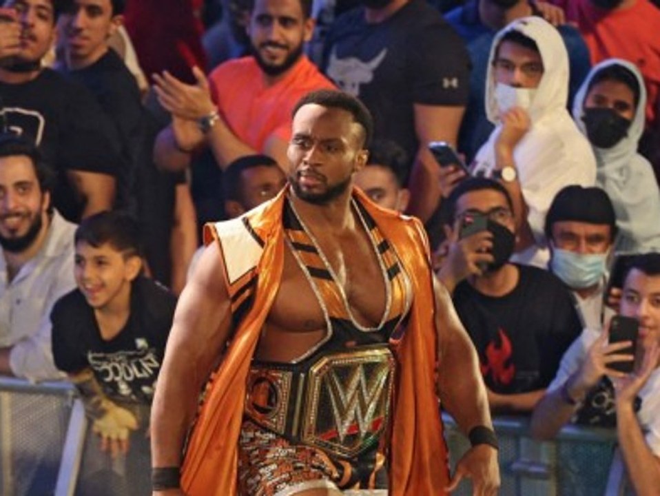 'Hals gebrochen': Wrestler Big E meldet sich nach Horror-Unfall
