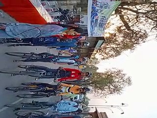 सेहत के लिए साइकिल पर होकर निकले सवार