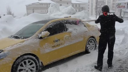 Bitlis'te 198 köy yolu kar nedeniyle ulaşıma kapandı