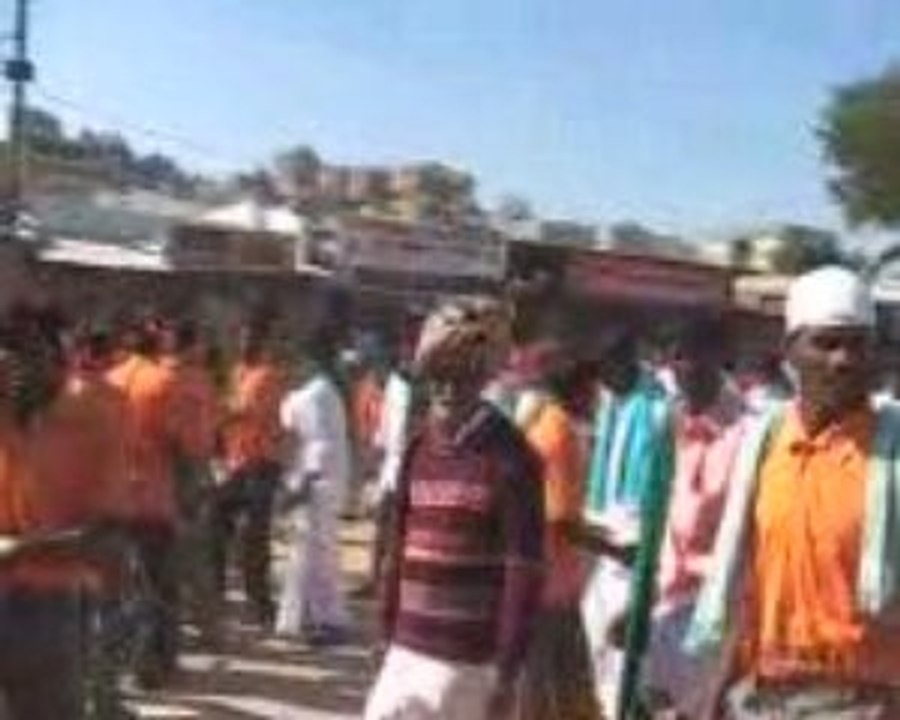 Fête à Hampi/La pûjâ