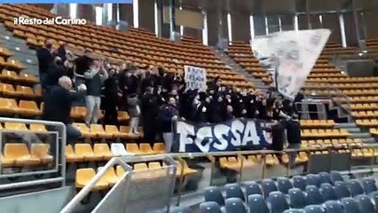 Fortitudo: la Fossa dei Leoni scalda il cuore della squadra. Il video