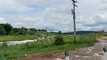Com fortes chuvas, barragens se rompem e causam estragos em Várzea Alegre
