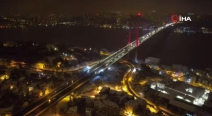 Son dakika haber! 15 Temmuz Şehitler Köprüsü'ndeki kar manzarası drone ile görüntülendi