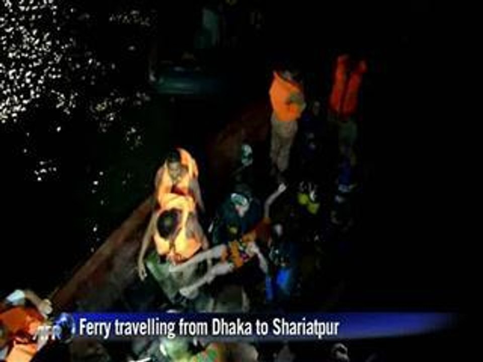 Bangladeshi ferry carrying hundreds sinks