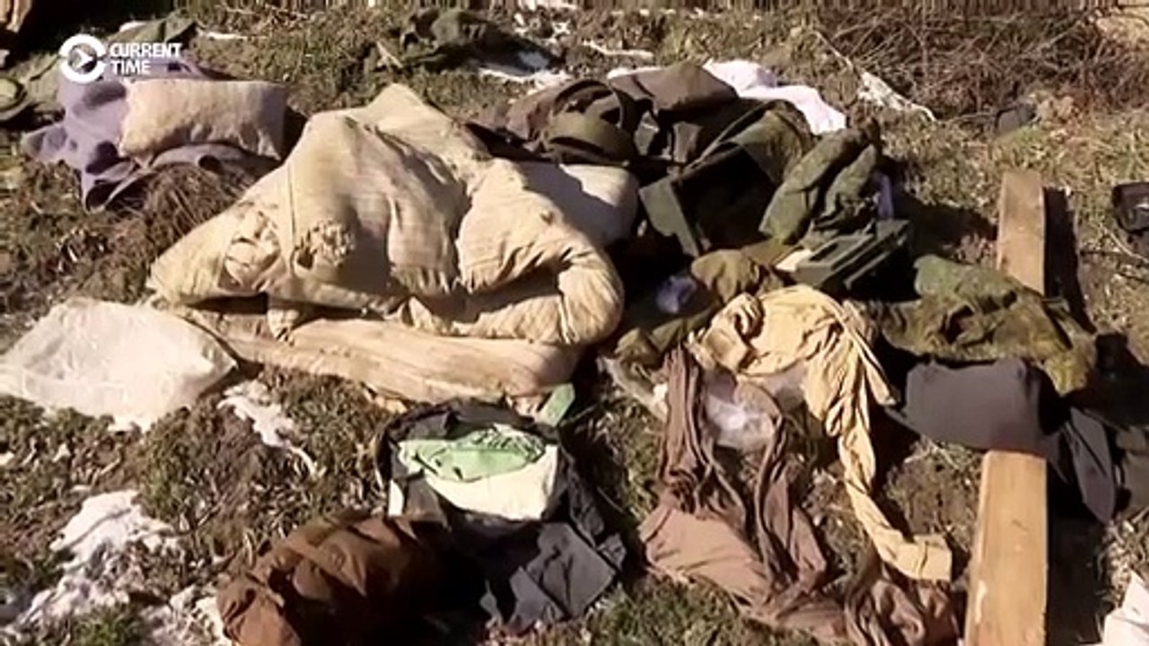 Ukrainian Forces Destroy Russian Tank Convoy Near Kyiv